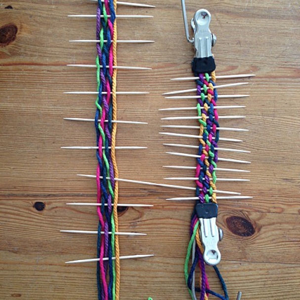 Learning methods using coloured string